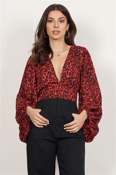 tobi shirts blouses womens desiray red multi leopard cropped blouse