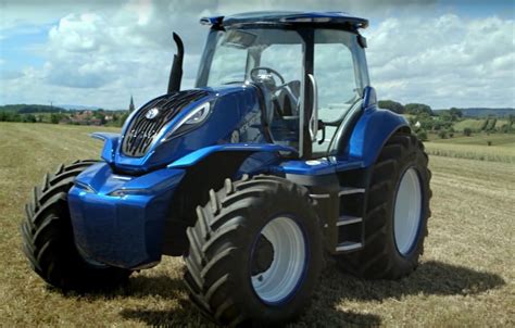 holland unveils concept tractor powered  methane grain central