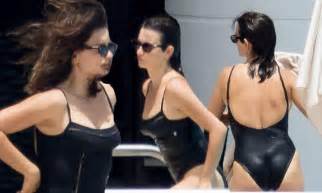 Penelope Cruz Takes Break Filming Versace Biopic In Miami Daily Mail