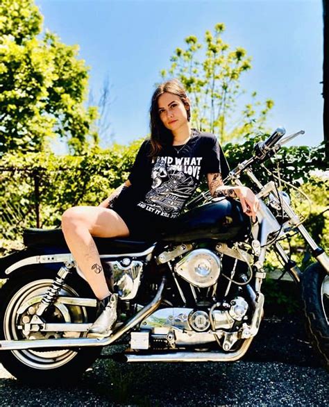 pin by sergo on girls and motorcycles biker chicks motorcycle