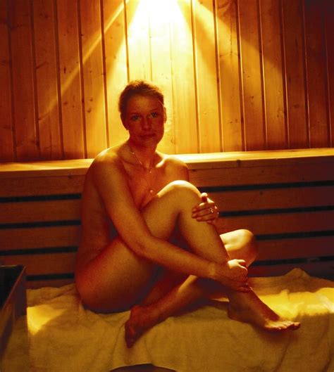 wife in the sauna trinolla