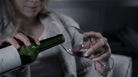 ¿por Qué Es Tan Común Consumir Alcohol Para Enfrentar Nuestros