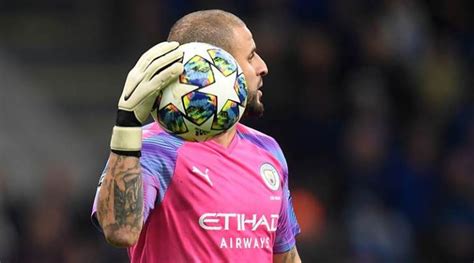 manchester city s kyle walker sorry after ‘lockdown party sports