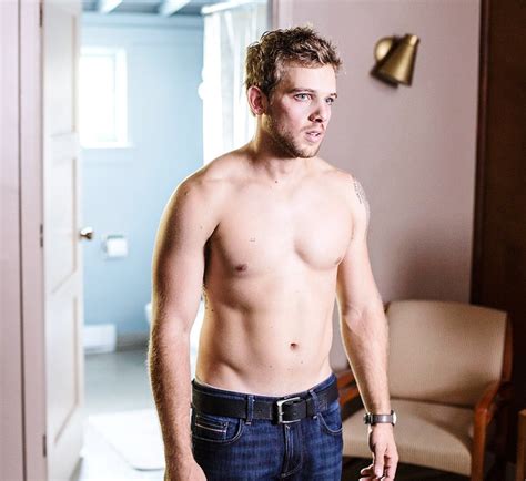 picture  max thieriot
