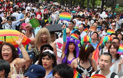 Tokyo Rainbow Prides Largest Parade Fills Shibuya With Color For Lgbt