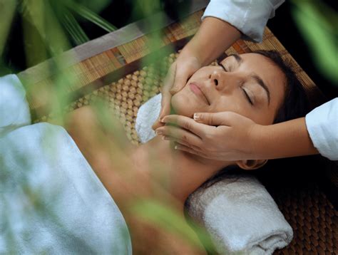 Book A Holistic Facial Treatment With Radiance Swords