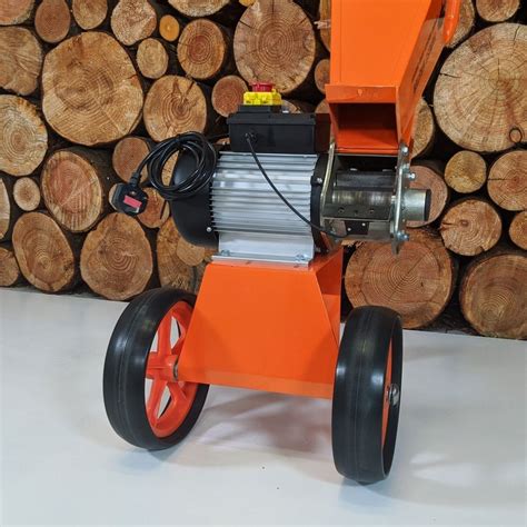 compact electric wood chipper lightweight powerful forest master