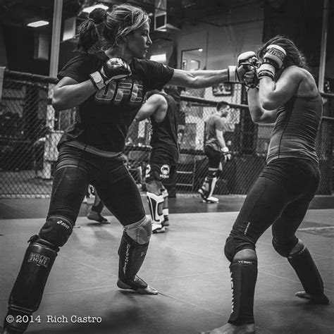 Miesha Tate Sparring Mma Women Female Mma Fighters Mma Girl Fighters