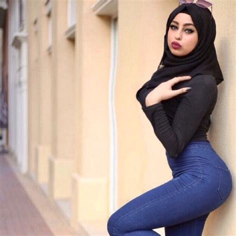 sexy hijab panosundaki pin