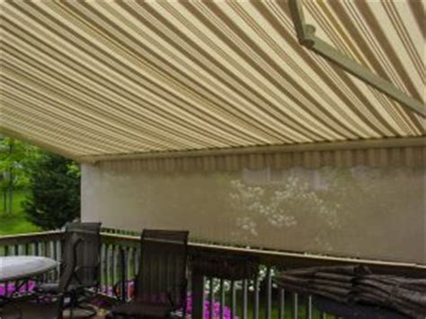 retractable awnings withstand wind sunesta