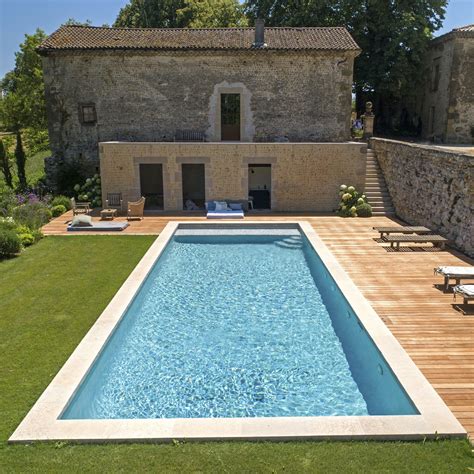 Piscina fuori terra con solarium peronalizzato. Piscina interrata - CLASSIQUE - Diffazur Piscines - in calcestruzzo