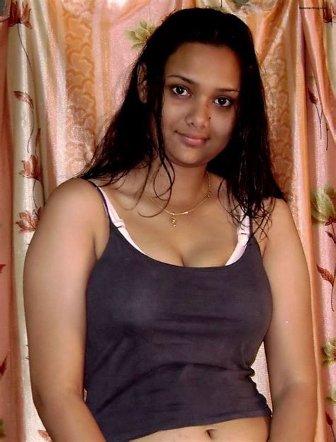 busty desi babe posing in bra showing awesome cleavage after sex pics