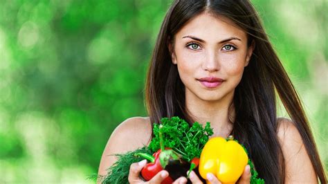 8 foods to start eating every week if you want beautiful healthy skin