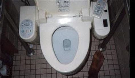 meeky meeky toilets  inspire  fear