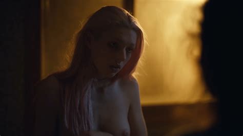 Nude Video Celebs Sydney Sweeney Sexy Hunter Schafer Nude Alexa