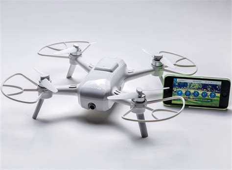 yuneec breeze  quadcopter   buy   uk drone  action camera specialists
