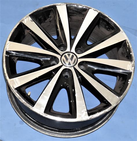 genuine vw polo  single alloy wheel      uks  specialist vw breaker