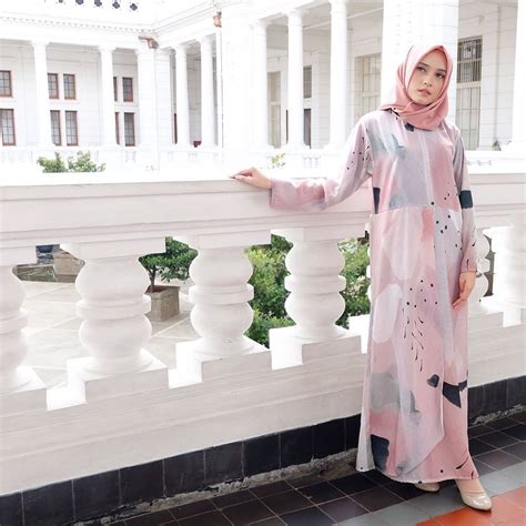 15 Brand Lokal Baju Muslimah Yang Bisa Dibeli Buat Lebaran