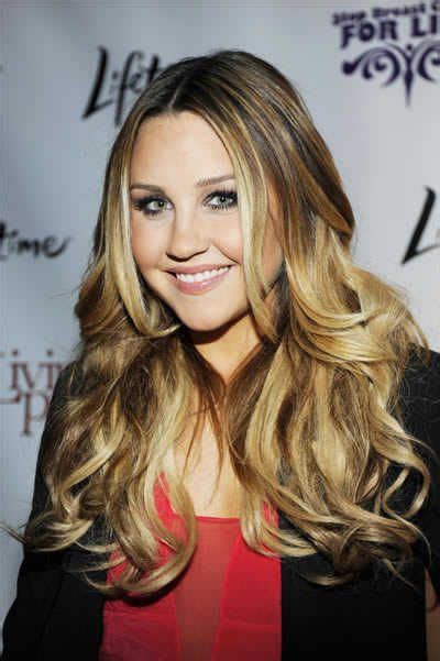 Amanda Bynes Long Wavy Hairstyle With Images Front