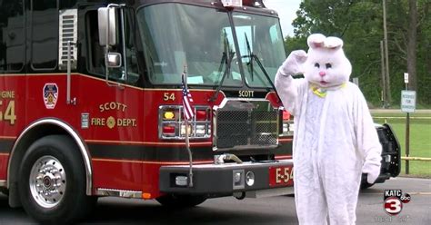 Easter Bunny Gets Lift Through Scott Thanks To Fire Department