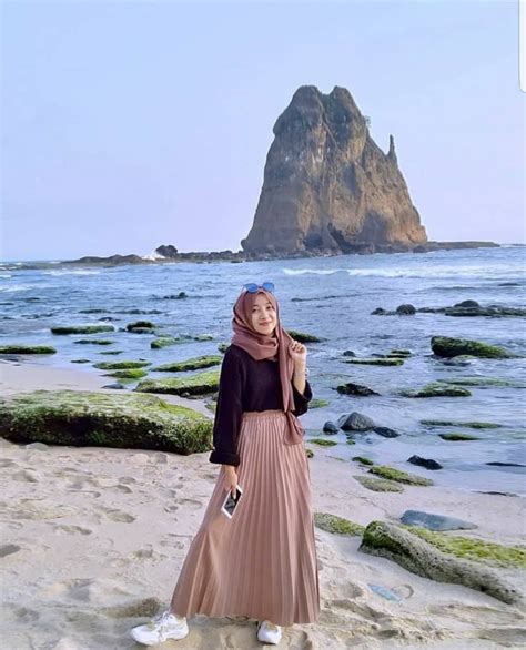 Ootd Hijab Di Pantai Radea