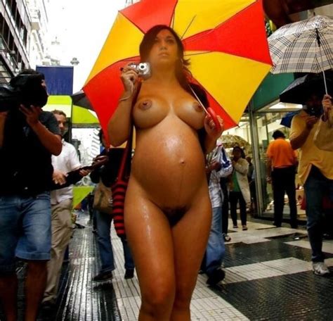 Pregnant Latina Babe Walking Nude In Public Nudeamateurpics