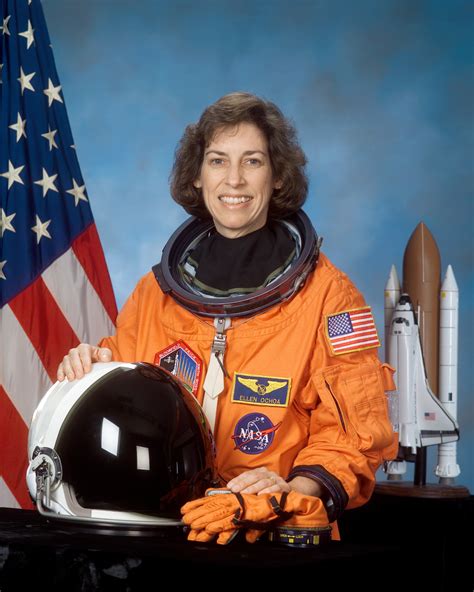 ellen ochoa first latina in space to enter astronaut hall of fame