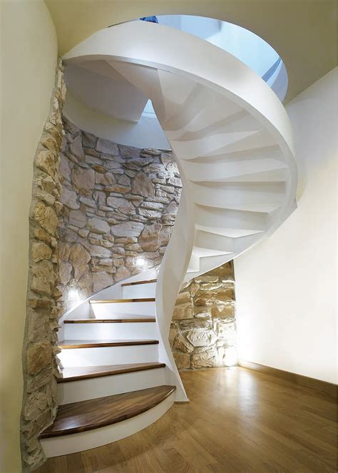 Prendi spunto, conosci le aziende,. Spiral Staircase in Lightweight Concrete by Rizzi