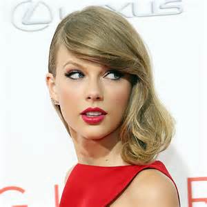 Taylor Swift S Best Makeup And Hair Popsugar Beauty