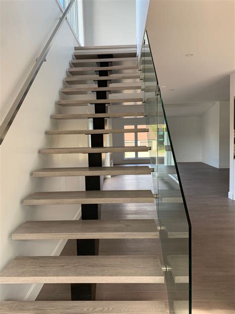 pin de planchers  la carte en escaliers escaleras modernas escaleras moderno
