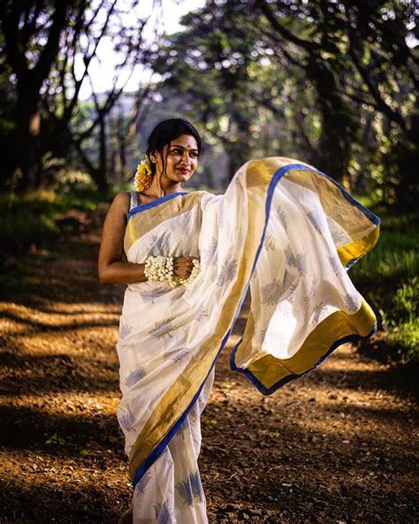 brand sells stunning kerala style sarees    stylish