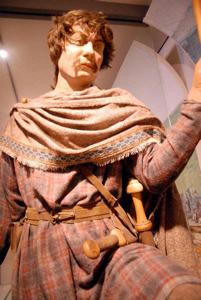 anglo saxon male clothing   century ad anglo saxon clothing