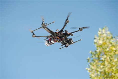 alquiler de drones en barcelona en cuantocuestainfo