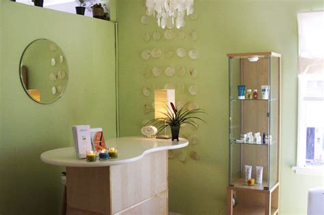 las ten  beauty salons  spas   naturally  consciously