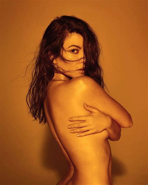 kourtney kardashian nude covered 2 new photos the fappening