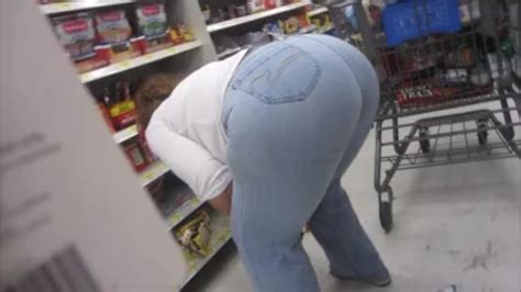 Big Booty Mature Pawg Candid