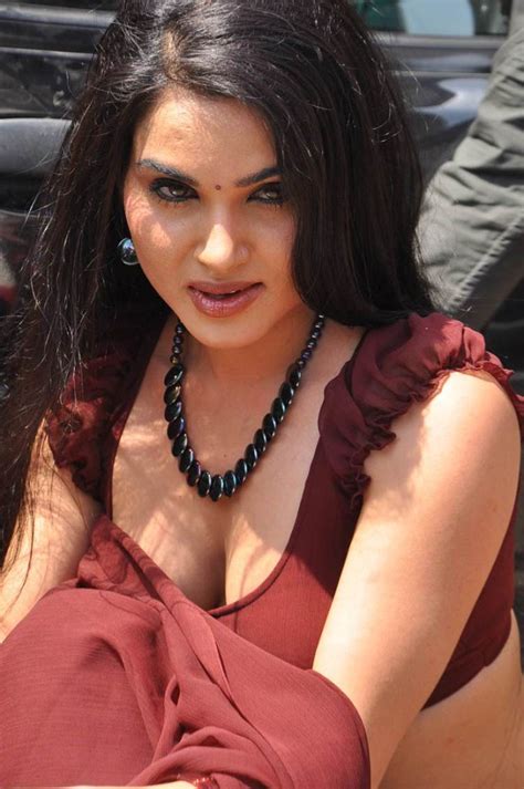 kavya singh hot photos from i love you teacher tamil movie telugu hot wallpapers actress
