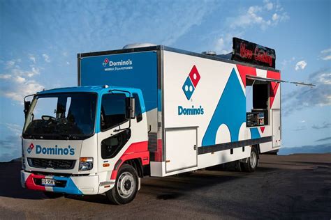 dominos food trucks  design food trucks  companies
