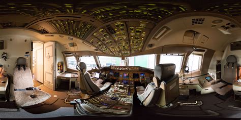Boeing 777 X Cockpit