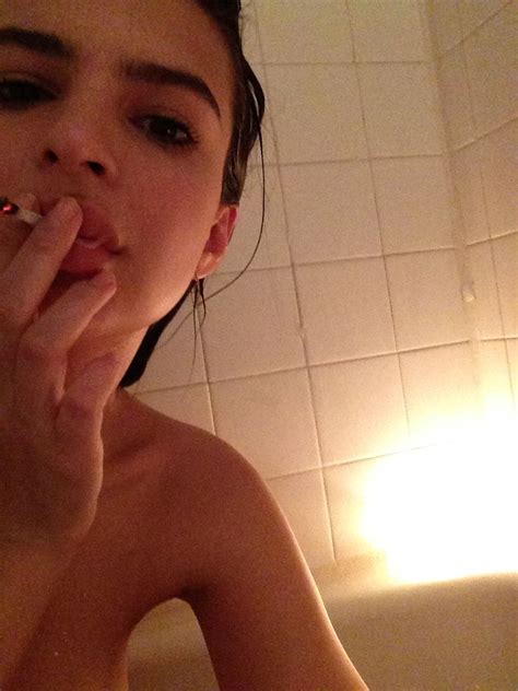 emily ratajkowski naked very very big pack the fappening 2014 2019 celebrity photo leaks