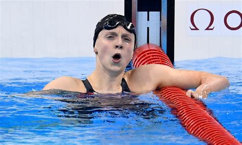 One Amazing Photo Shows How Far In Front Katie Ledecky Was In The 800