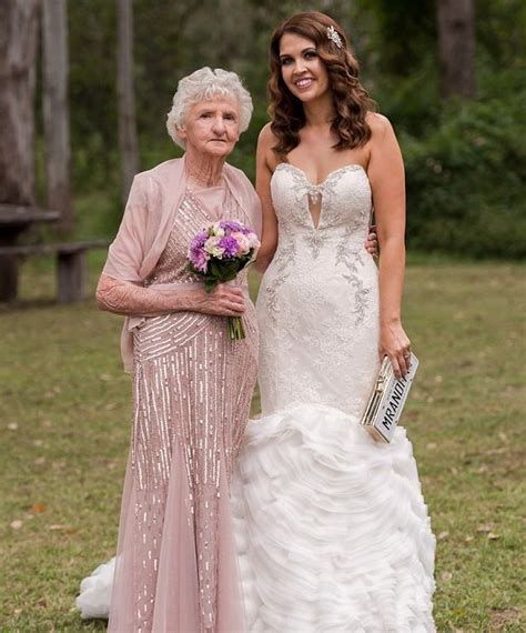 89 year old steals the show as a bridesmaid at granddaughter s wedding