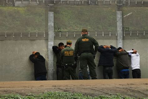 border patrol agents warn ‘increase in convicted sex