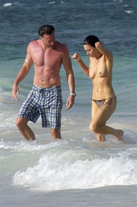 Jaime Murray Topless 15 Photos The Fappening