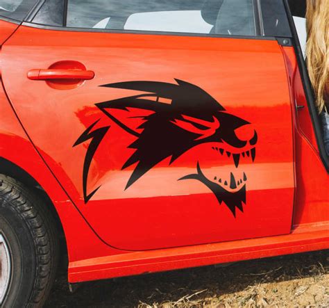 roaring wolf car vinyl sticker tenstickers