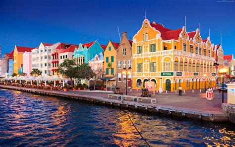 curacao helo voyages