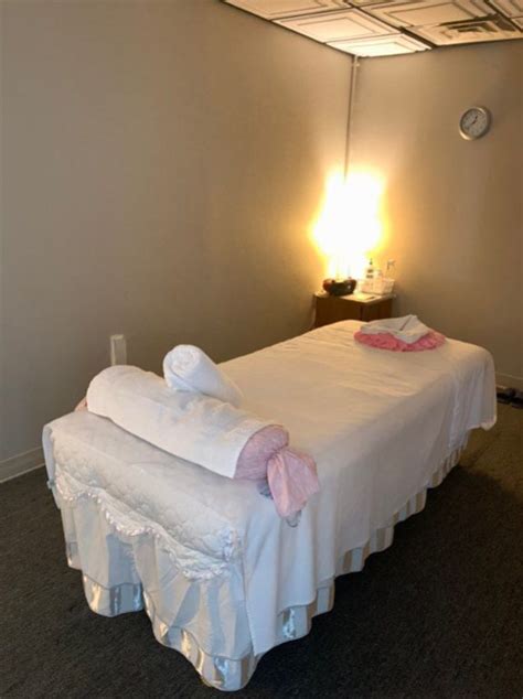 Nimbus Massage Contacts Location And Reviews Zarimassage