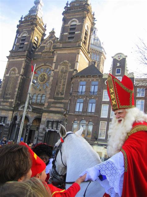 sinterklaas  celebrated     december   netherlands