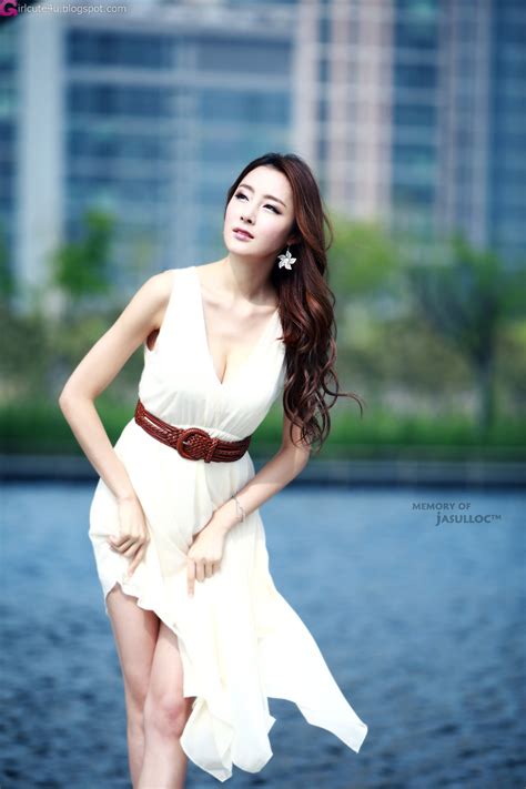 Cute Asian Girl Eun Bin Yang Beautiful Outdoor