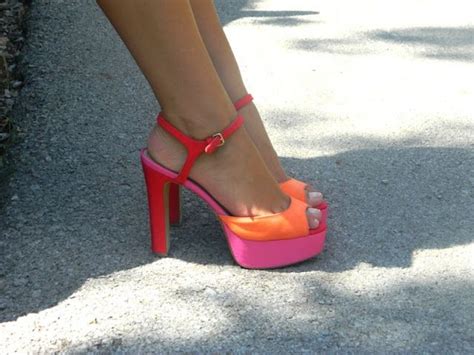 cute neon heels diva fashion fashion shoes fashion bloggers neon